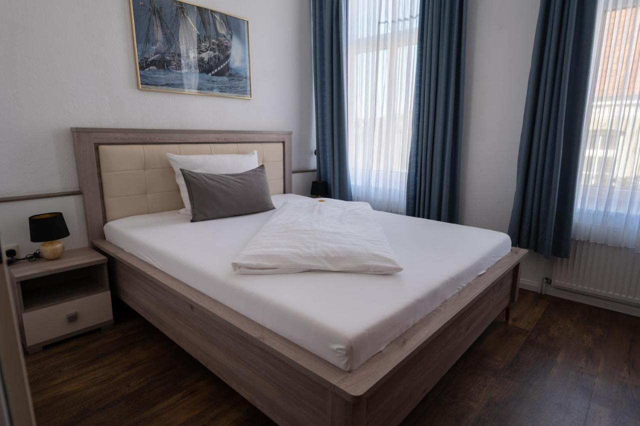 Alt-Emder Buergerhaus Hotel Emden Eksteriør billede
